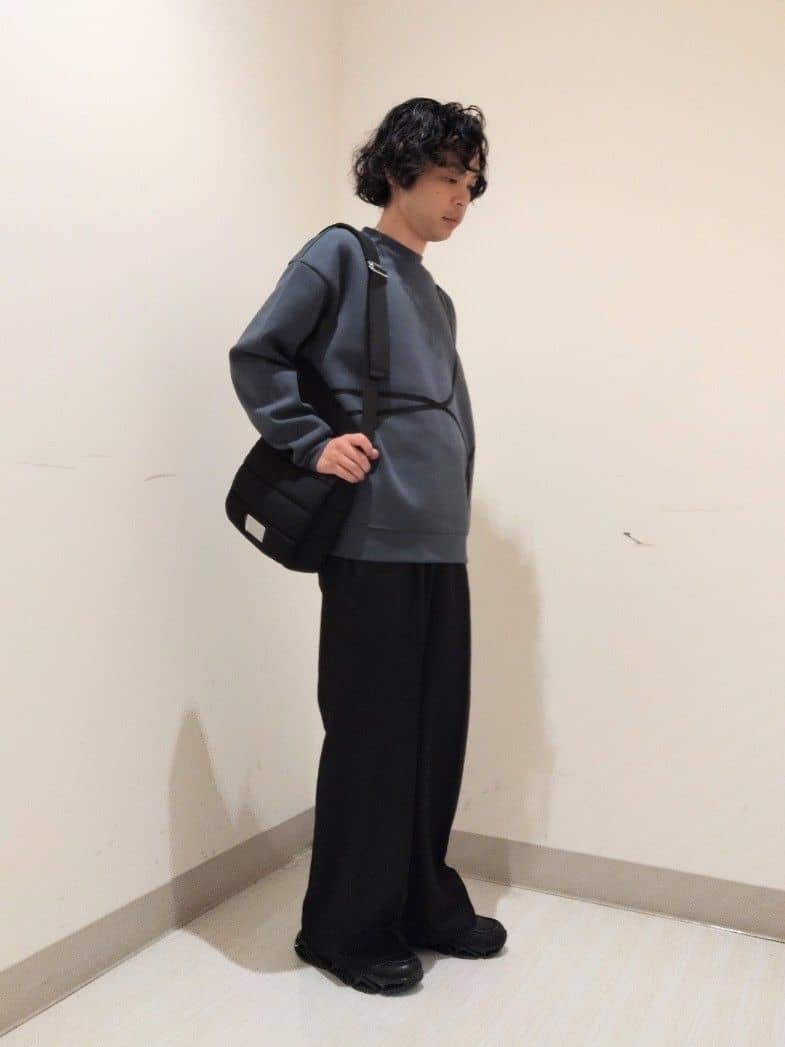 NAKANOさんの「tk.TAKEO KIKUCHI｜テープブライトスウェット」を使ったコーディネート