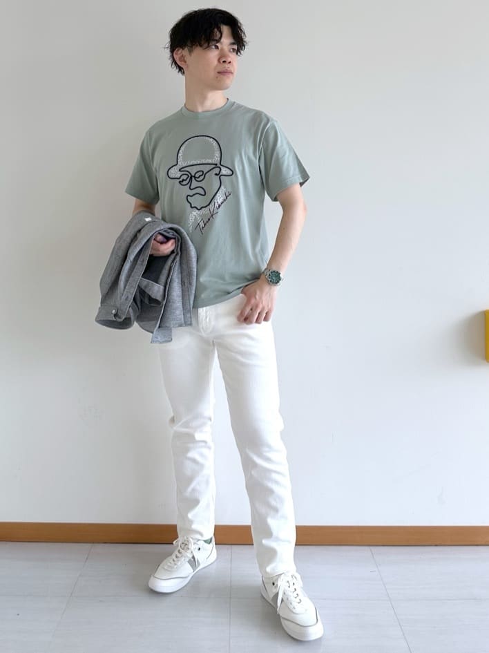 イッシーさんの「TAKEO KIKUCHI｜【Sサイズ～】ストレッチ デニム パンツ」を使ったコーディネート