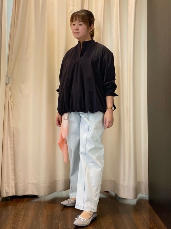 Ayaさんの「UNTITLED｜◆【朝比奈 彩&times;Oggi&times;UNTITLED スペシャルコラボ】バルーンヘムブラウス」を使ったコーディネート