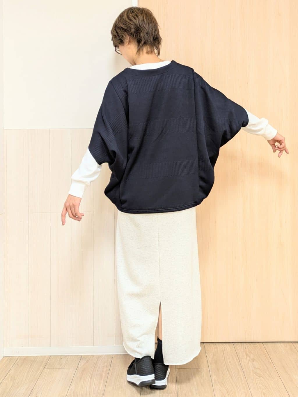 YuAさんの「SHOO･LA･RUE｜◆【2点セット/体型カバー】ロングシーズン楽しめる モモンガトップス＆ロンT」を使ったコーディネート