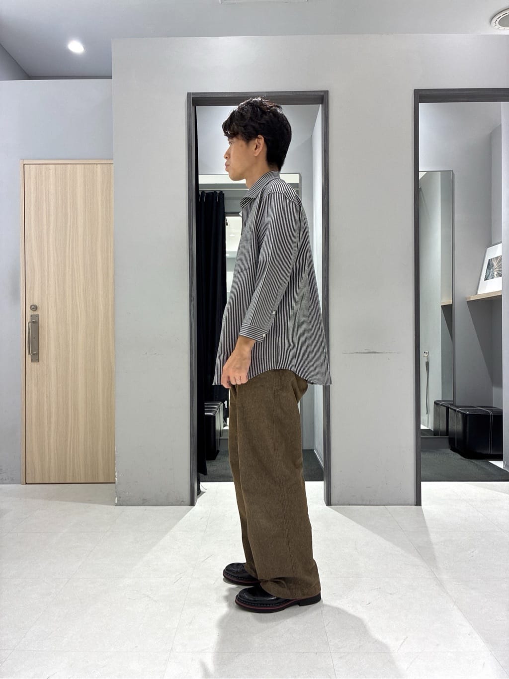 わいずみさんの「TAKEO KIKUCHI｜【抗菌防臭／5サイズ展開】ハイゲージポンチ Tシャツ」を使ったコーディネート