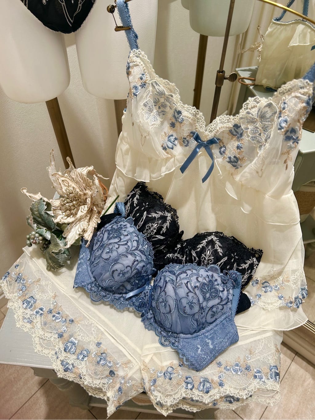 hachiさんの「Risa Magli｜【アリーナ】 ブラジャー （D-F） ＜N Make Type＞」を使ったコーディネート