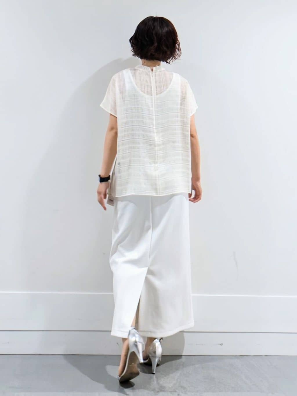 ミズタさんの「UNTITLED｜【シアー】チェックスタンドネックブラウス」を使ったコーディネート