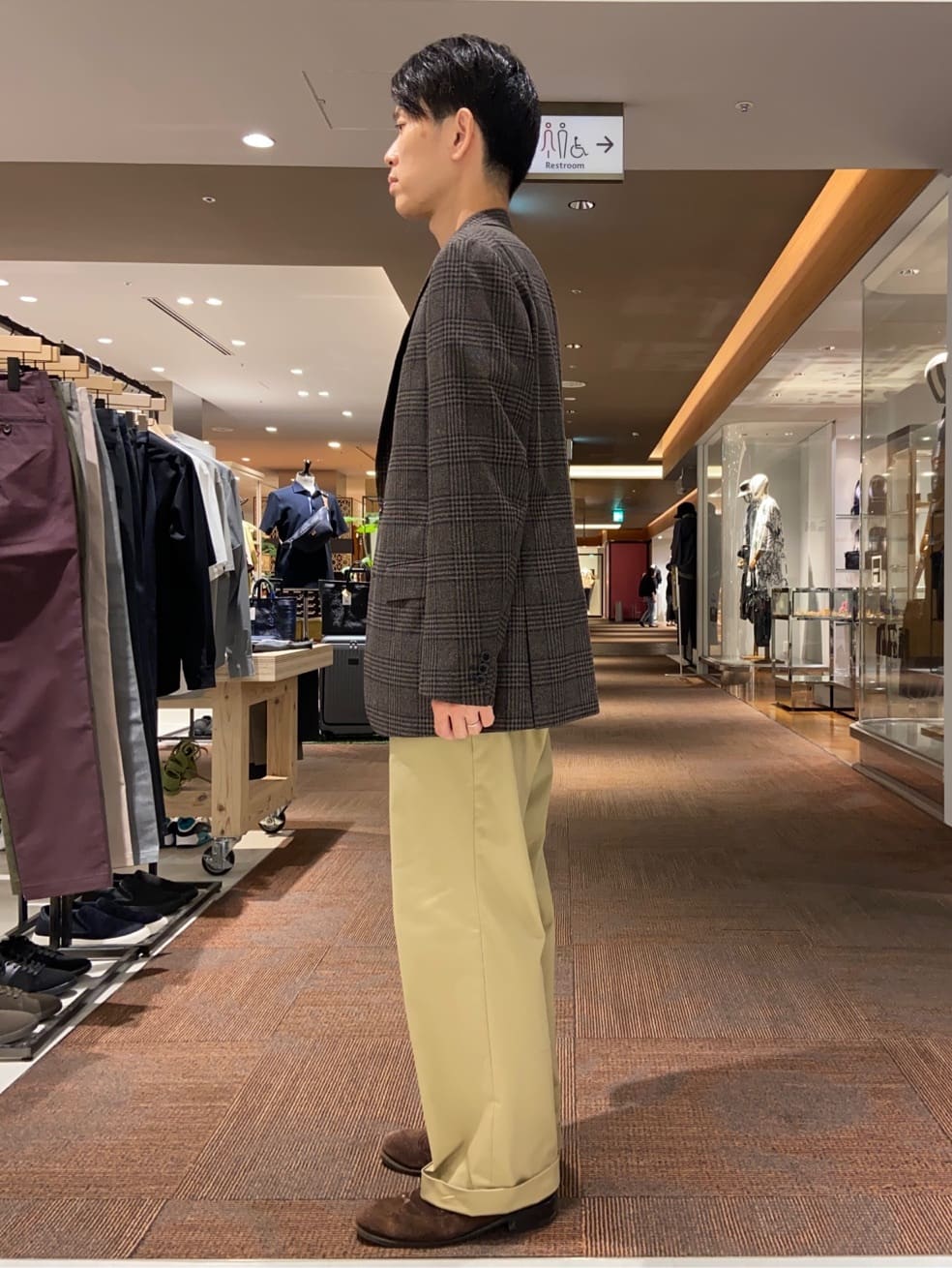 わいずみさんの「TAKEO KIKUCHI｜【GIFT】レザーメッシュベルト」を使ったコーディネート