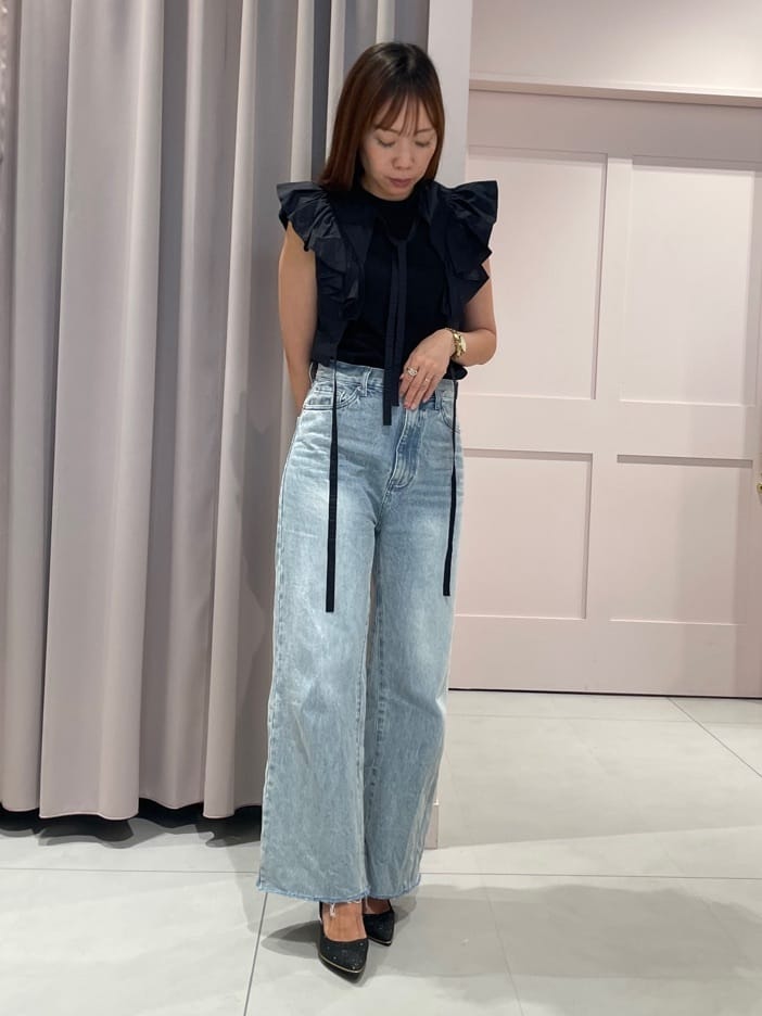 maiさんの「ESPERANZA｜【12時間パンプス】約8.5?／ラメ素材　歩きやすくて疲れにくい」を使ったコーディネート