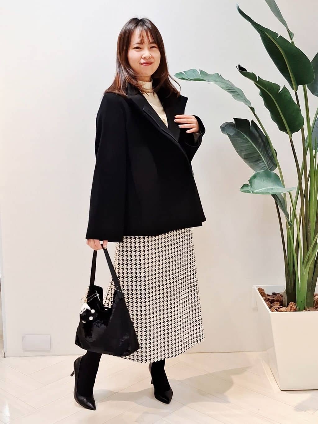 YuKaRiさんの「UNTITLED｜【着回しが効く／オンオフアウター】ウールショートコート」を使ったコーディネート