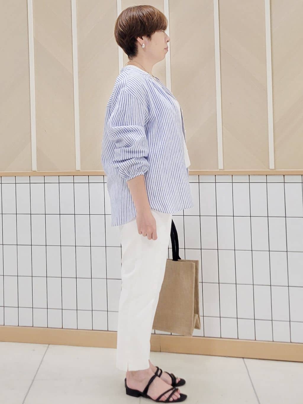 tomoさんの「COUP DE CHANCE｜【WORLD for the World】メッセージプリントTシャツ」を使ったコーディネート