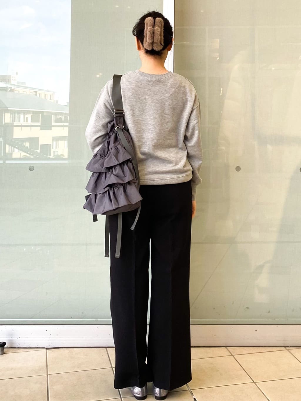 Jeanさんの「OPAQUE.CLIP｜コード刺繍裏毛プルオーバー【洗濯機OK】」を使ったコーディネート