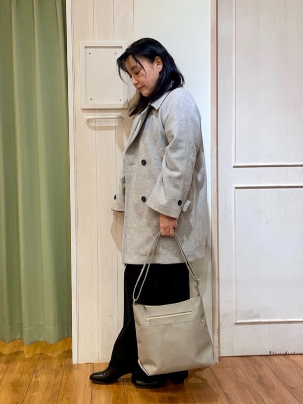 ke-yさんの「SHOO･LA･RUE｜【S-LL】ほんのりラメで女性らしい ベロアモールモックネックニット」を使ったコーディネート