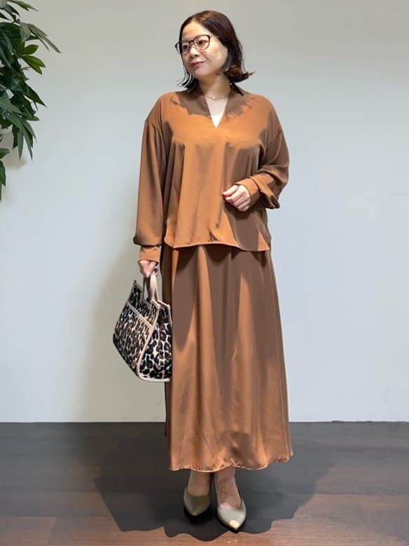 Asamiさんの「UNTITLED｜【セットアップ可/スキッパー/ゆったり】リラクパウダーシャツ」を使ったコーディネート