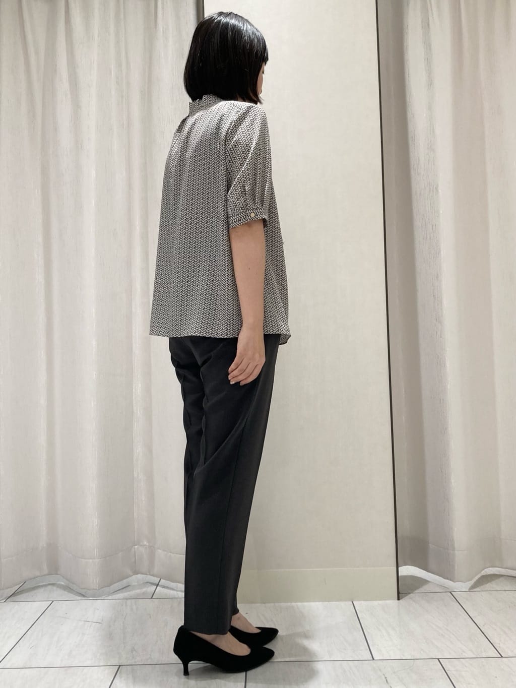わたなべさんの「UNTITLED｜【通勤/オフィス】ジオメ柄ボウタイブラウス」を使ったコーディネート