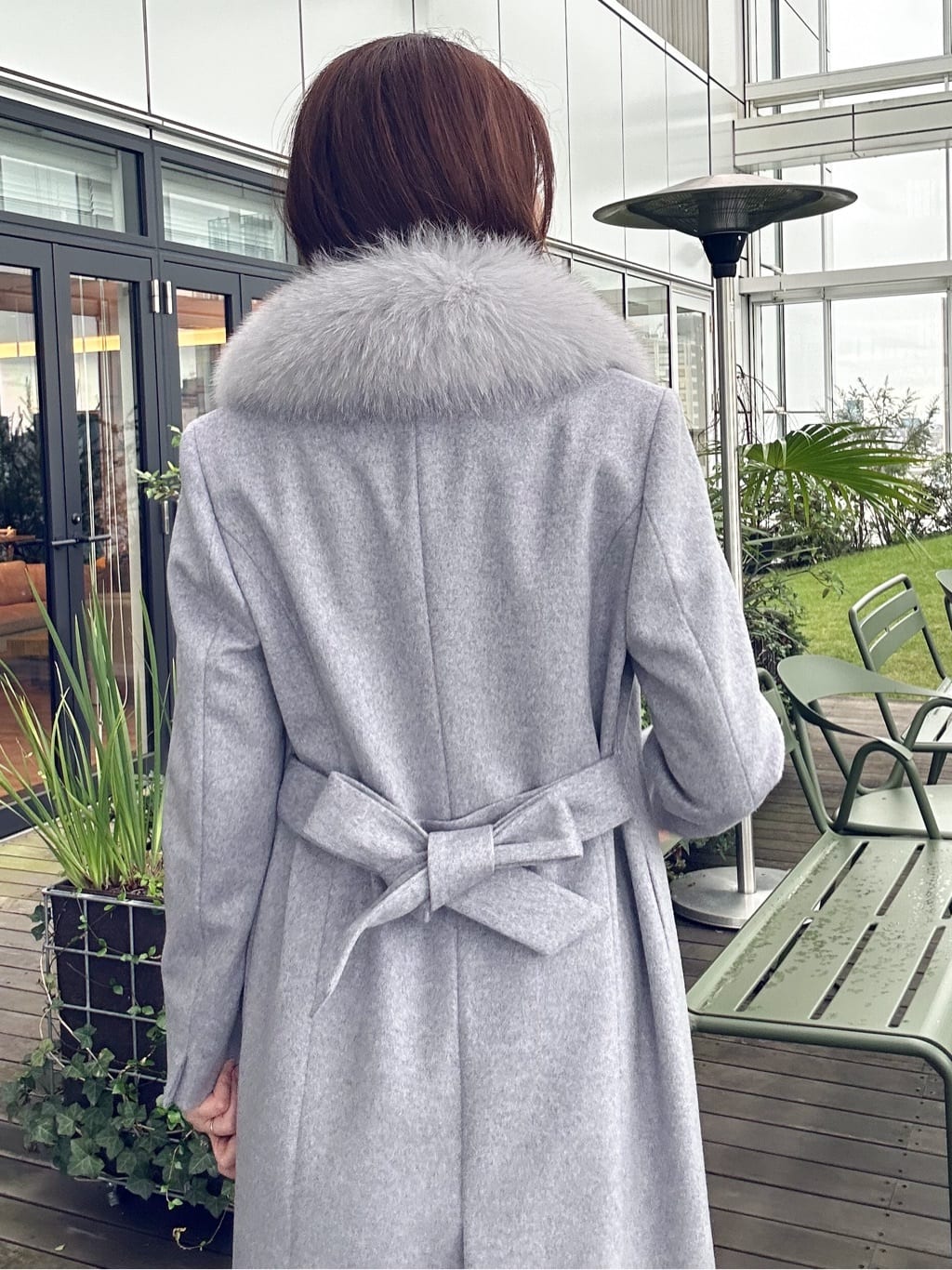 hayaseさんの「COUP DE CHANCE｜【日本製／ブルーフォックスファー／カシミヤ混】ファー付ウールコート」を使ったコーディネート