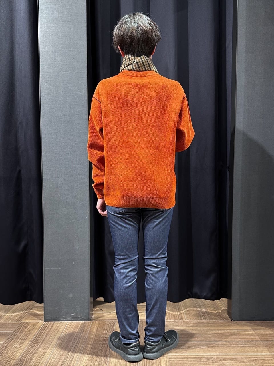 tomoyaさんの「THE SHOP TK｜【大人の上品カジュアルを叶える】ハグするニット 洗濯機OK／6色展開」を使ったコーディネート