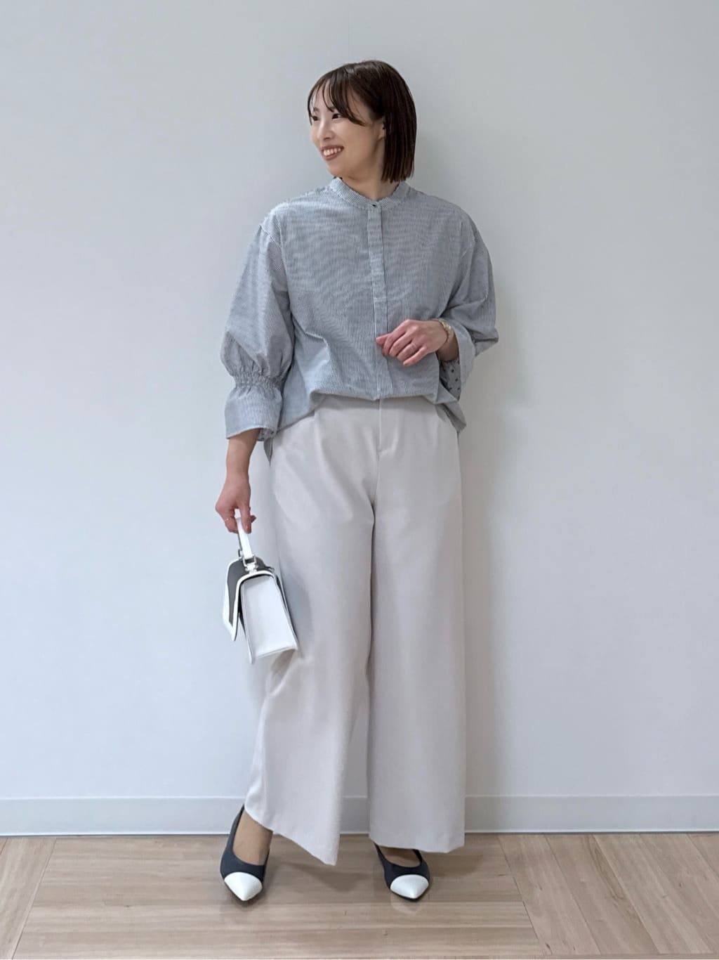 amiさんの「Reflect｜◆【洗える】キャンディースリーブブラウス」を使ったコーディネート