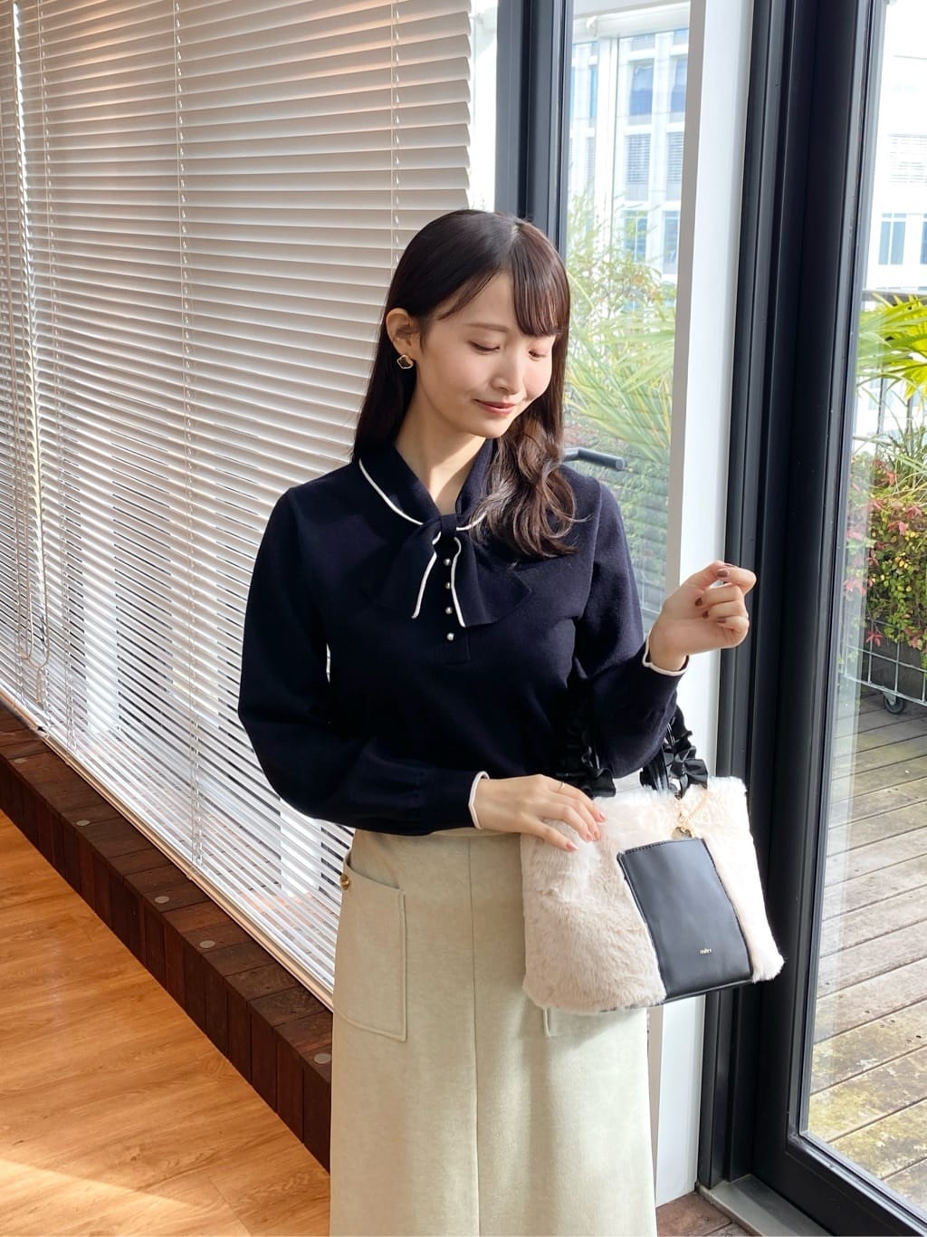 みさかさんの「index｜ヘンリーパールミニボウタイニット【洗濯機OK】」を使ったコーディネート