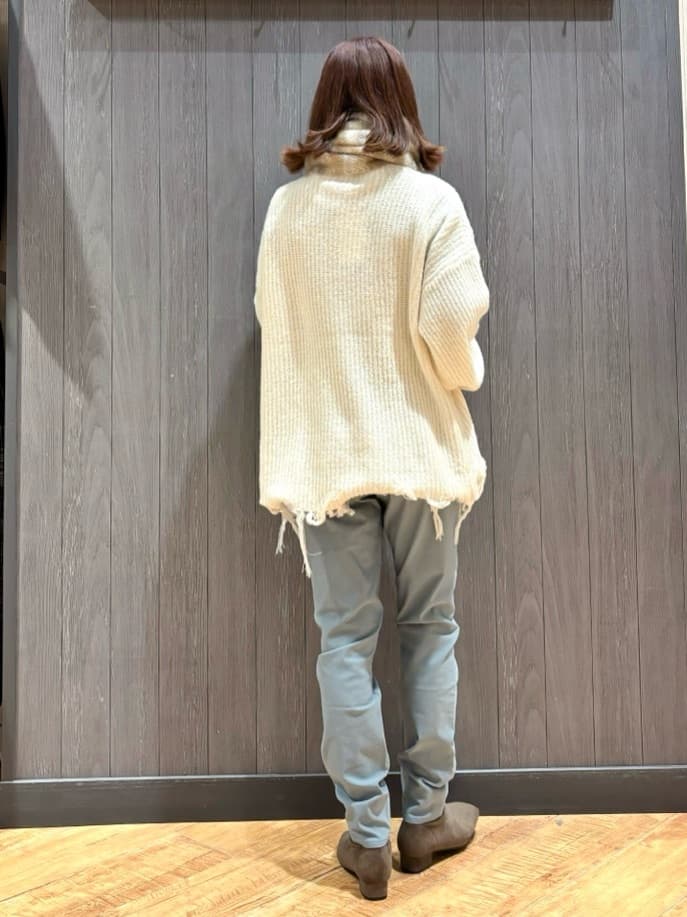 meiさんの「SHOO･LA･RUE｜【S-LL】1枚で決まる 裾フリンジニット」を使ったコーディネート
