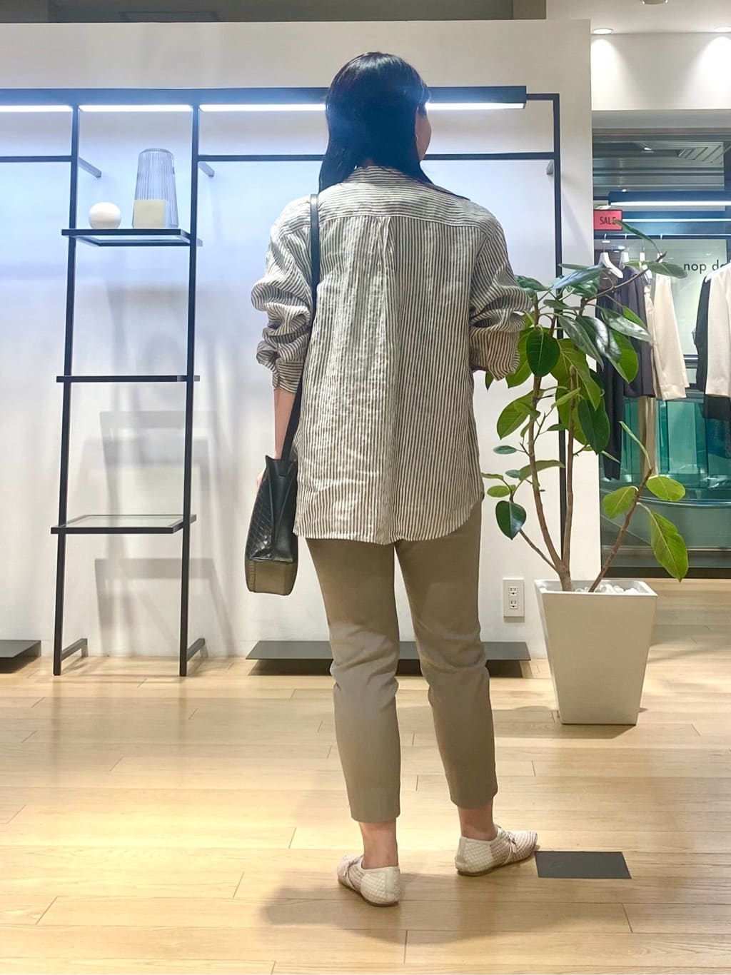 misakiさんの「INDIVI｜バイカラーショートネックレス」を使ったコーディネート
