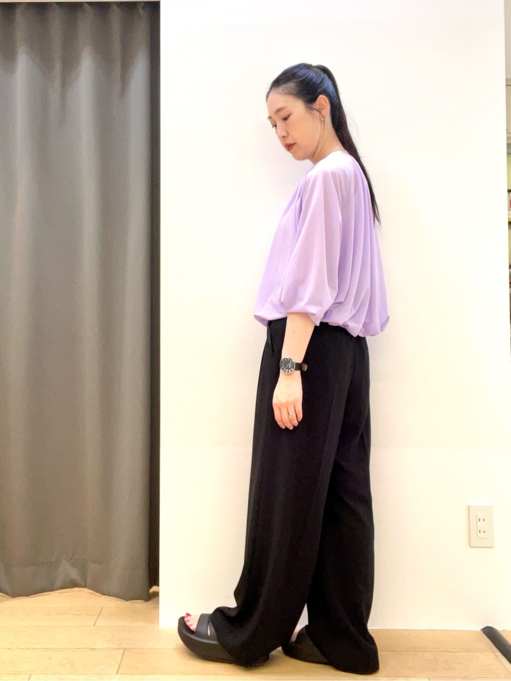 yukoさんの「INDIVI｜【着心地◎！】タックワイドパンツ」を使ったコーディネート