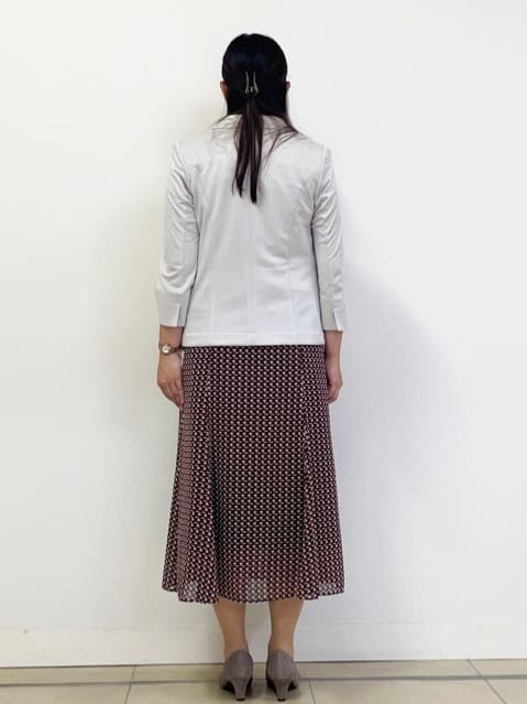 chisaさんの「Reflect｜【インナーに◎／すっきり見え！長め丈】タックデティールブラウス」を使ったコーディネート