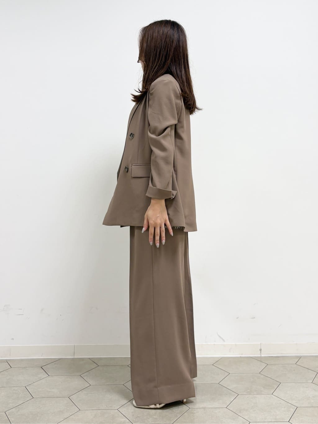 kahoさんの「INDIVI｜【インナーとしても活躍！】フリンジジャカードチュニック」を使ったコーディネート