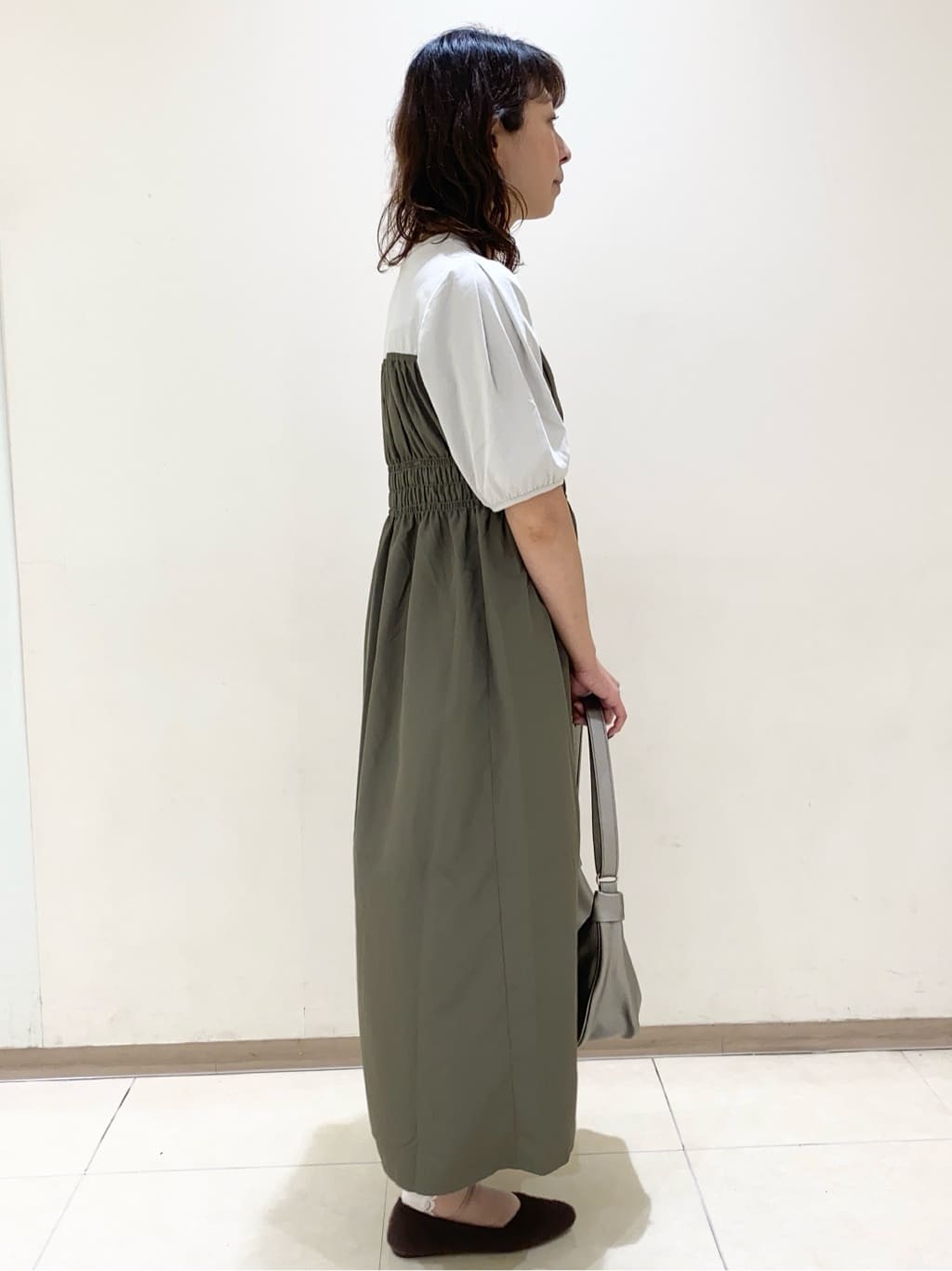 COCOさんの「grove｜【洗える/二の腕カバー】一枚で映える！ビスチェドッキングワンピース」を使ったコーディネート