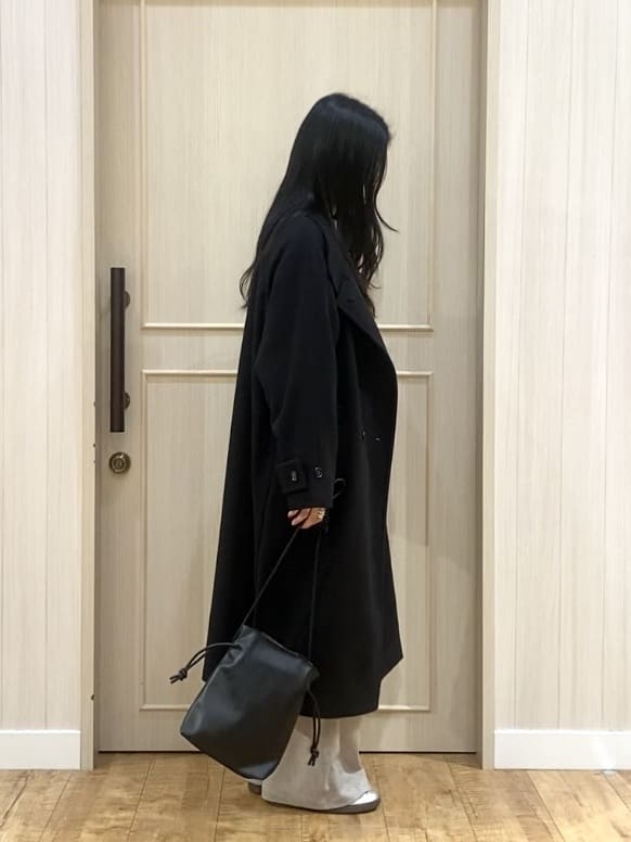 ERIさんの「SHOO･LA･RUE｜【あったか/S-LL】ゆるっとリラクシーに イージーワイドパンツ」を使ったコーディネート