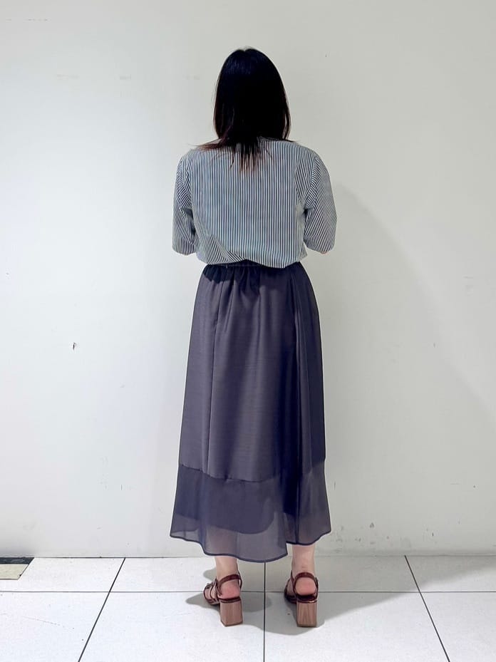 そんさんの「INDIVI｜【洗える】胸元タックフリルブラウス」を使ったコーディネート