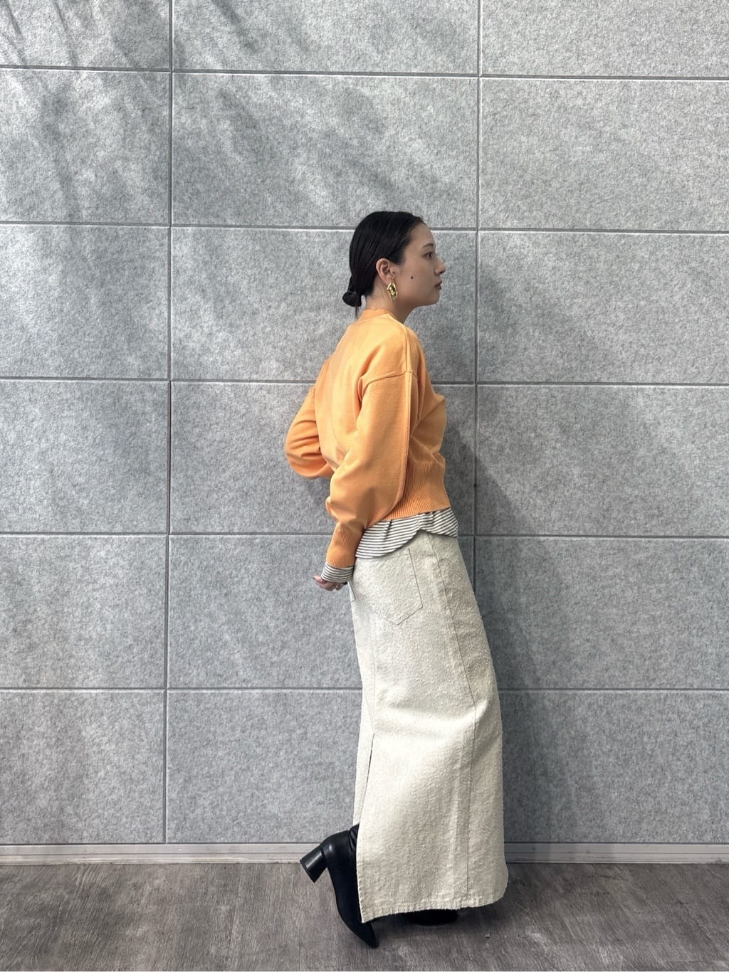 ayanoさんの「INDIVI｜Timeless｜フォルムロゴニット」を使ったコーディネート