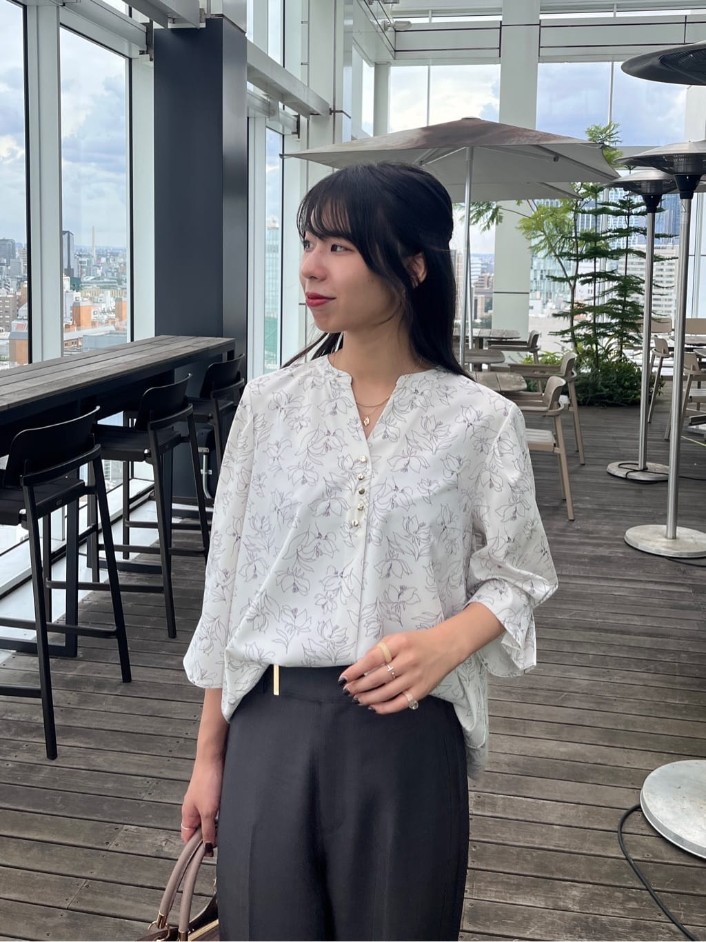 cotaniさんの「grove｜【カセット服】洗えるストレートワイドパンツ」を使ったコーディネート