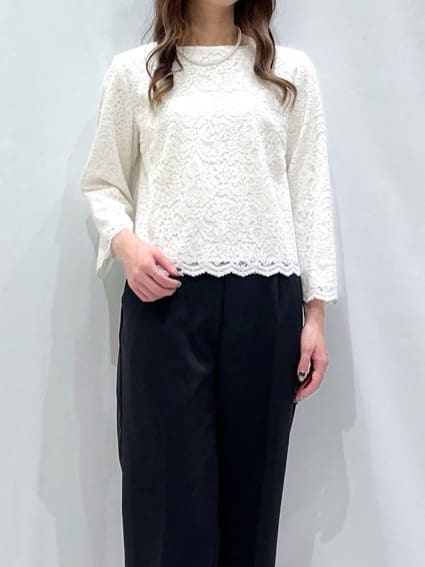 komaさんの「OPAQUE.CLIP｜◆《通勤対応/セットアップ対応》パール調ボタンフレアスリーブジャケット【洗濯機洗い可】」を使ったコーディネート