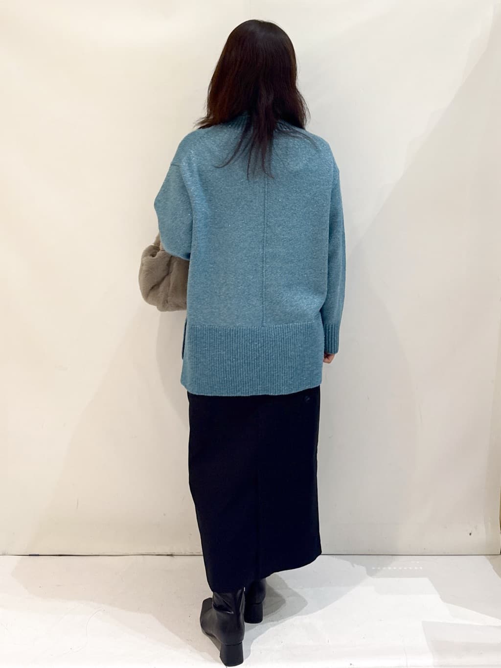 nakkoさんの「OPAQUE.CLIP｜ストレッチタックナロースカート【洗濯機OK】」を使ったコーディネート