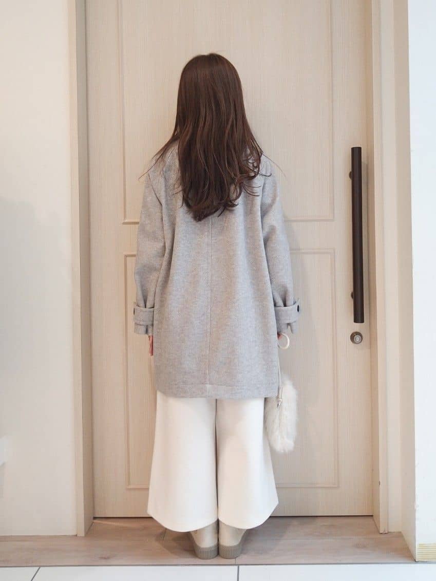 mi-saさんの「SHOO･LA･RUE｜【S-LL/洗濯機可】さりげないラメが上品　クルーネックニット」を使ったコーディネート
