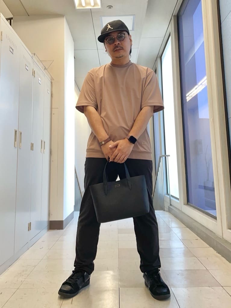 MAKOTO AIさんの「TAKEO KIKUCHI｜【COOL CITY WEAR】エアートール パンツ /接触冷感・通気性」を使ったコーディネート
