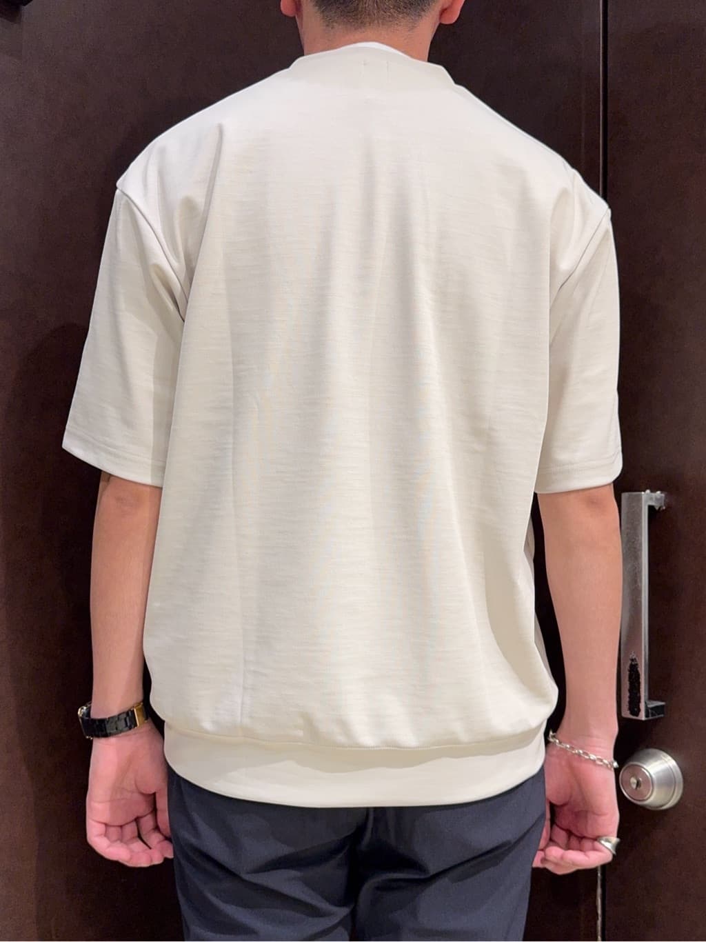 shuheiさんの「TAKEO KIKUCHI｜◆サイドゴアウエスト ストレートパンツ」を使ったコーディネート