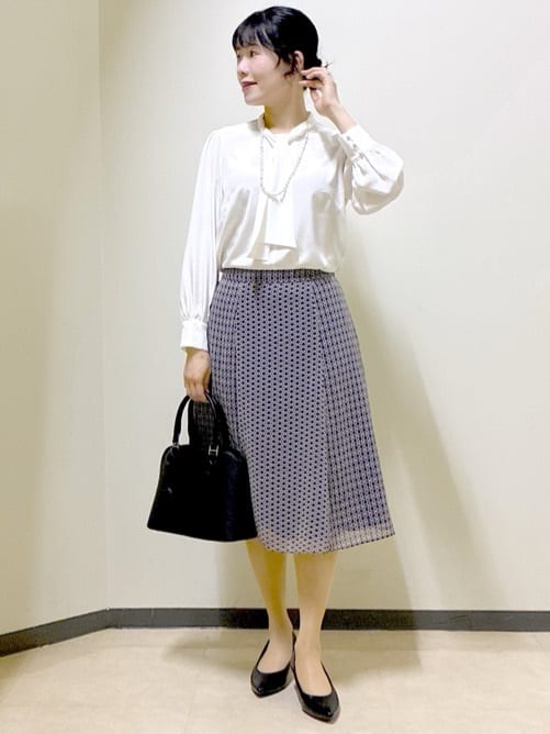  beni_gingerさんの「Reflect｜【きちんと見え／通勤／セレモニーにおすすめ◎】ドット柄ボウタイブラウス」を使ったコーディネート