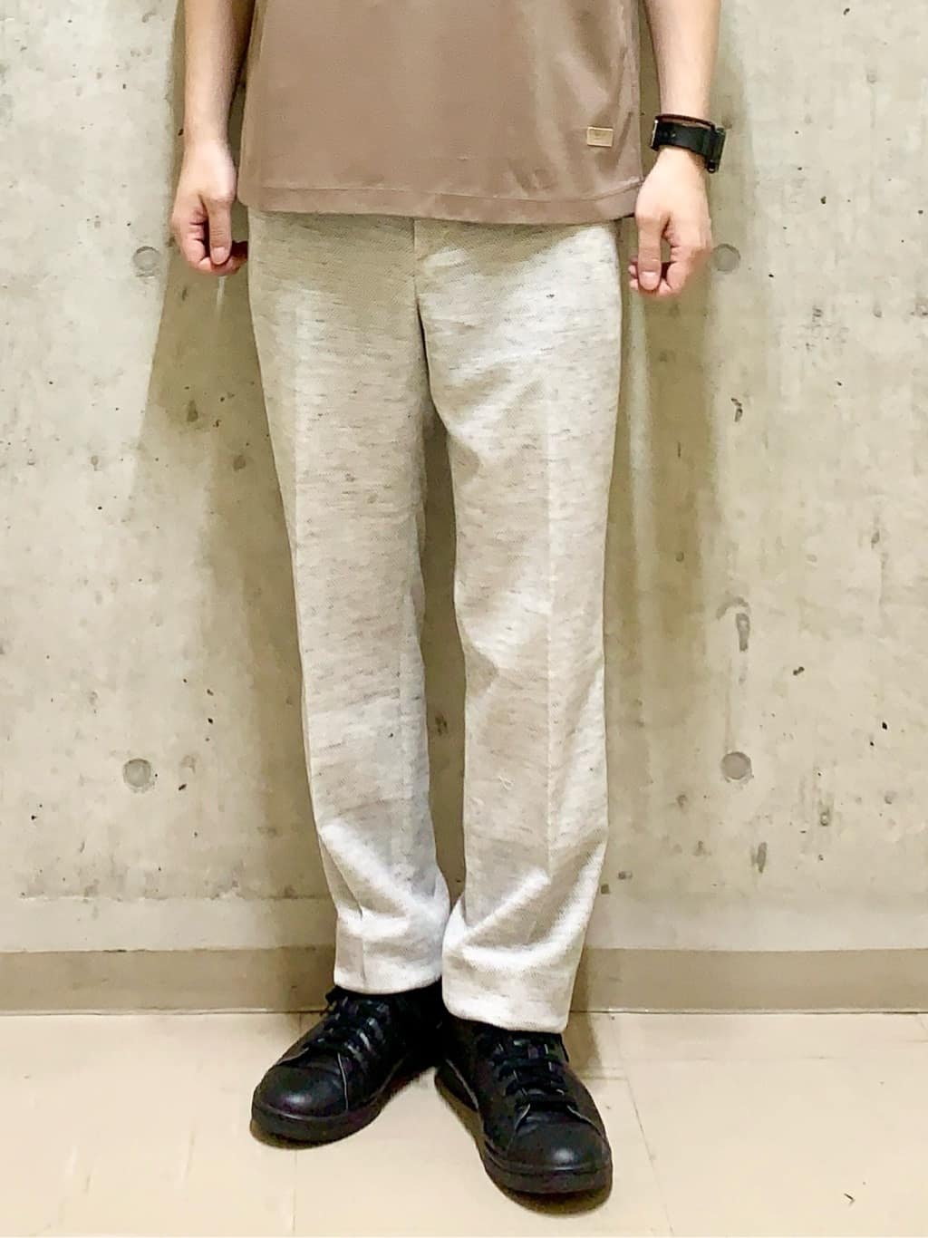 木村剛さんの「TAKEO KIKUCHI｜【尾州織】リネンブレンド メッシュパンツ」を使ったコーディネート