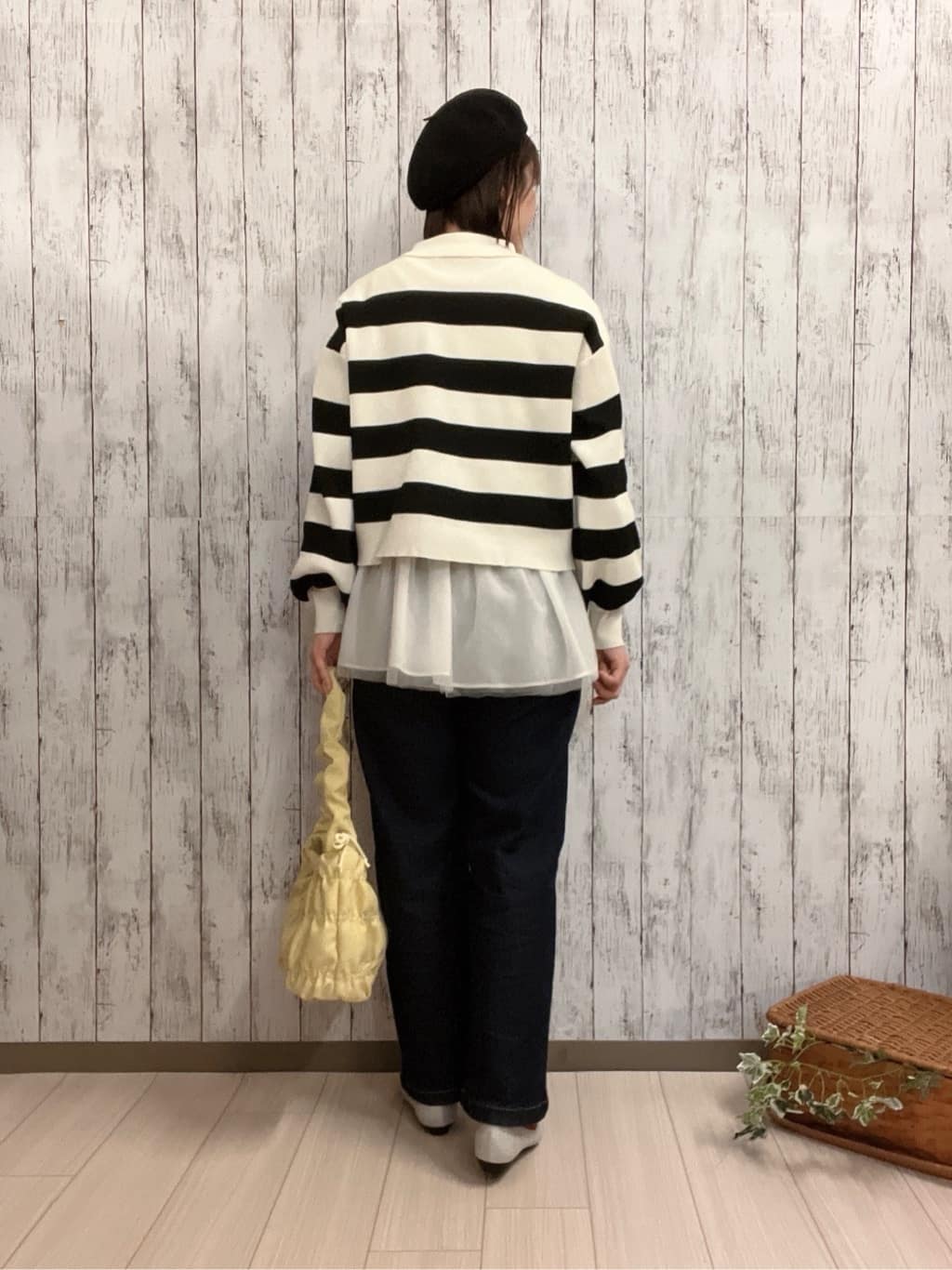 シカさんの「SHOO･LA･RUE｜◆ストレッチアーモンドトゥパンプス」を使ったコーディネート