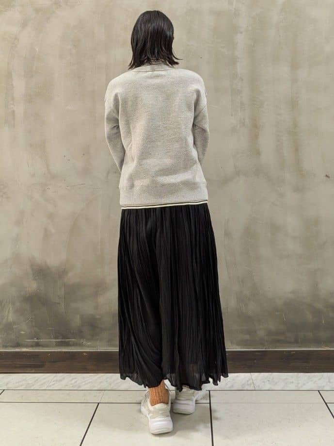 shioさんの「grove｜花柄アソートプリーツスカート」を使ったコーディネート