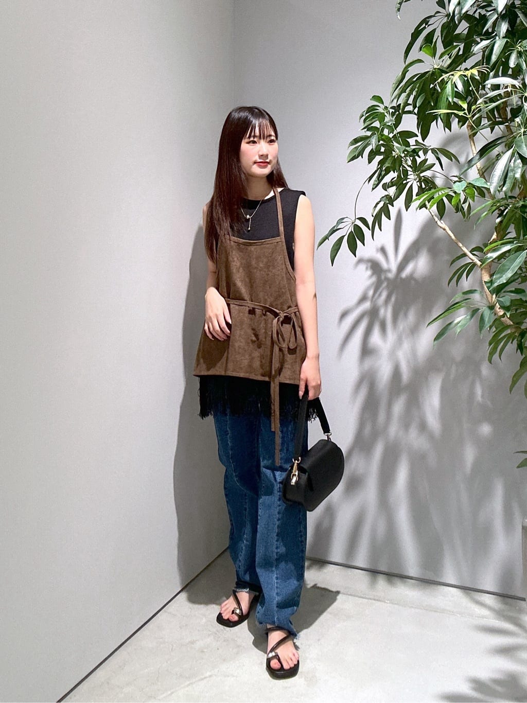 Renoさんの「INDIVI｜スエードライクラップジレ」を使ったコーディネート