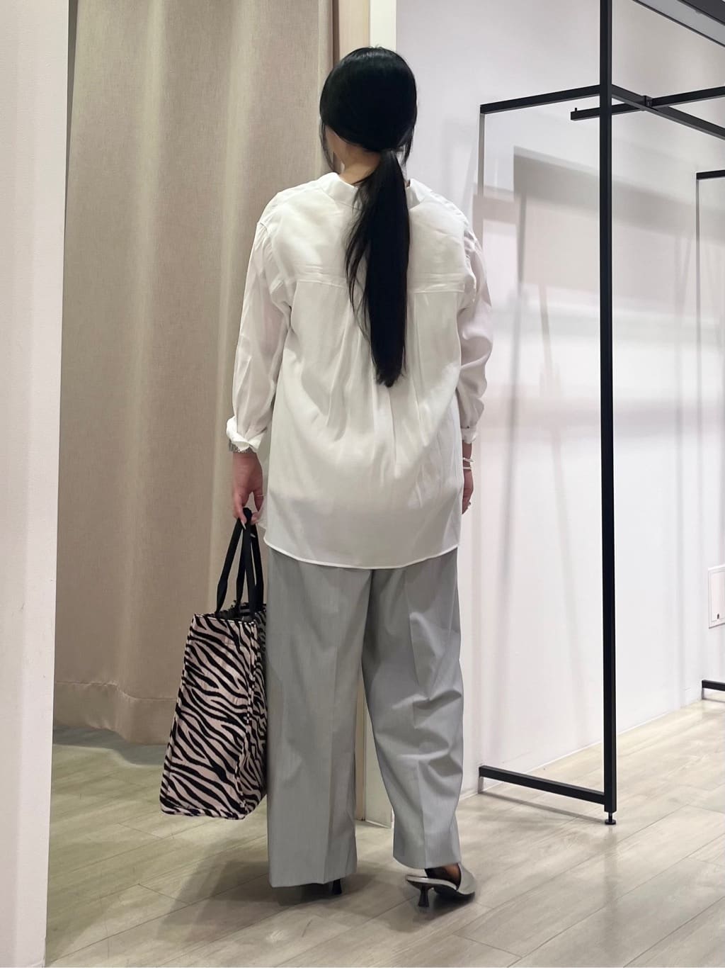 hasuさんの「INDIVI｜【インナーとしても活躍！】フリンジジャカードチュニック」を使ったコーディネート