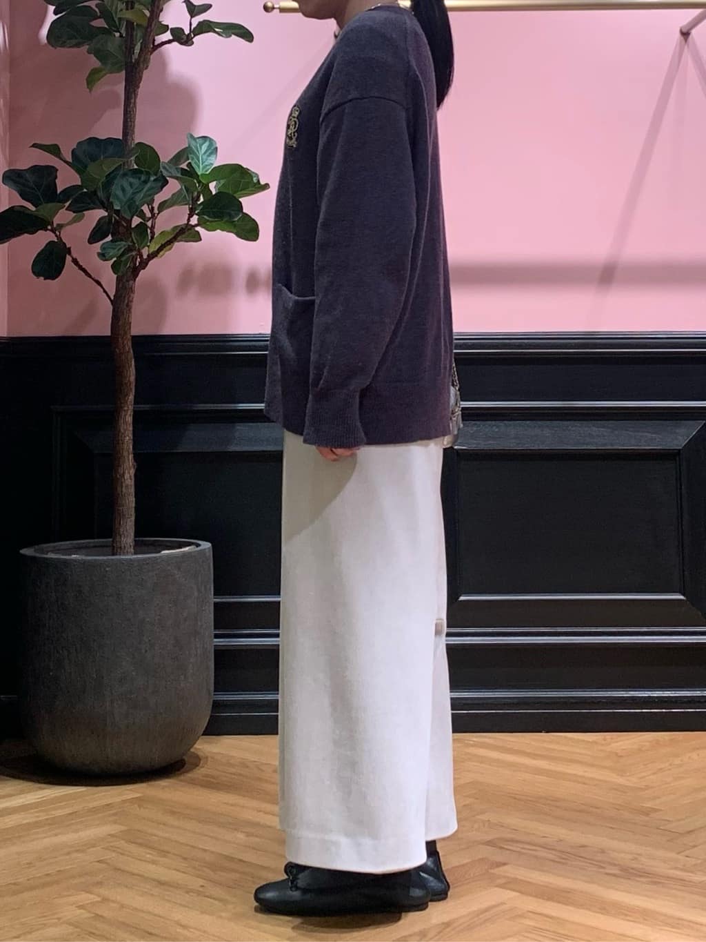 SAKAIさんの「DRESSTERIOR｜レタードニットカーディガン」を使ったコーディネート