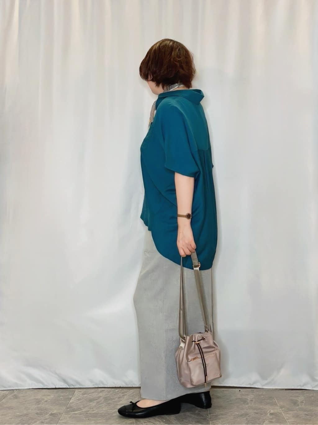たみさんの「SHOO･LA･RUE｜【洗える/S-LL/5分袖】1枚でも羽織としても。さらさらドレープシャツ」を使ったコーディネート