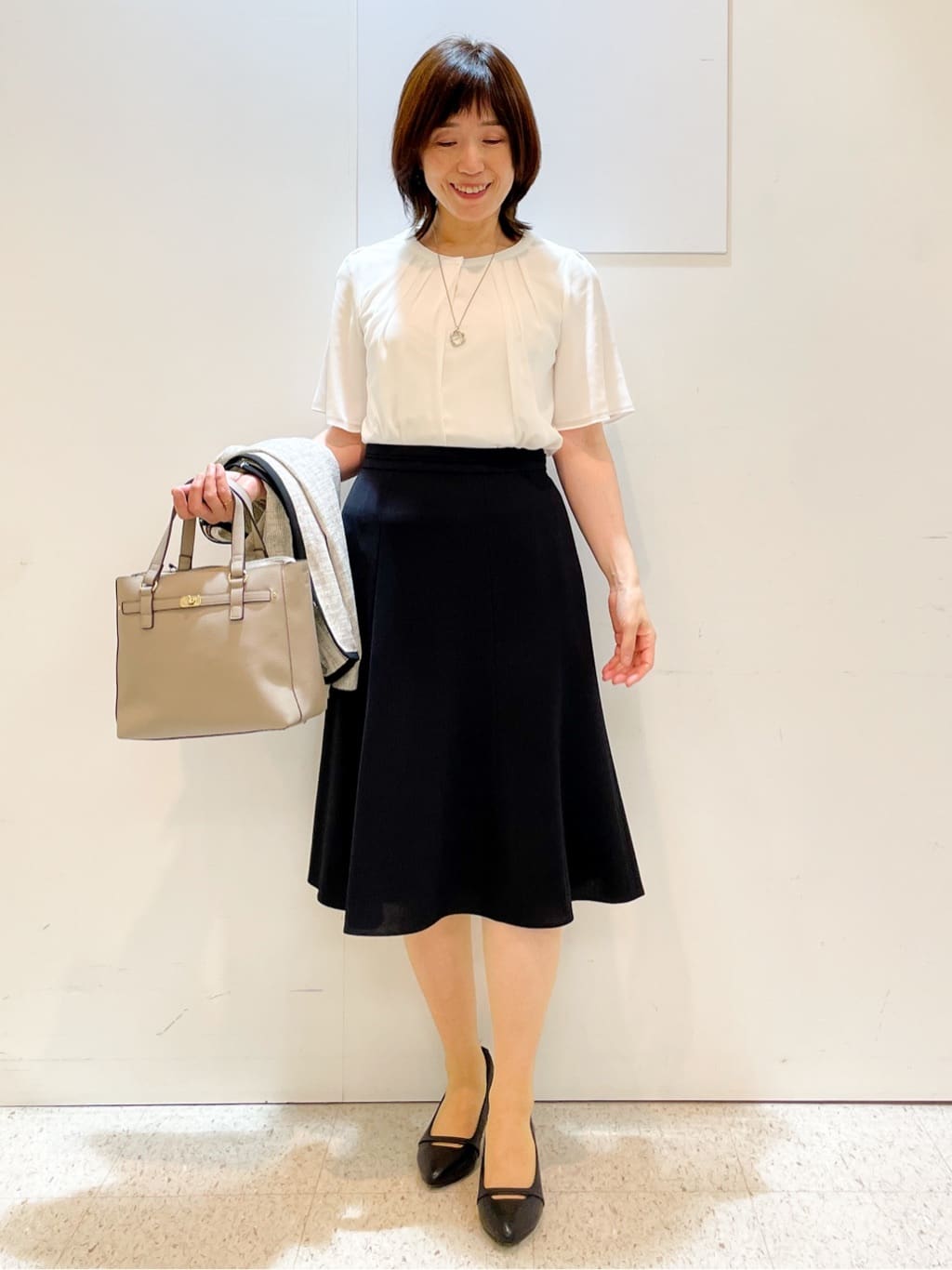 めいさんの「Reflect｜【一枚着で着映え◎／ジャケットのインナーにも】フロント開きブラウス」を使ったコーディネート