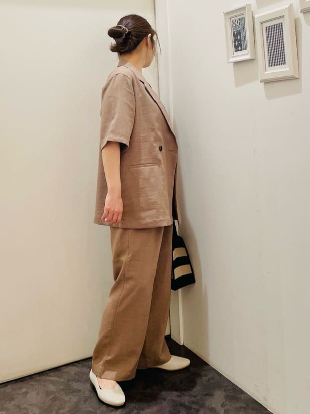 c_h_i_k_aさんの「grove｜軽やかに羽織れて、きちんと見え ハーフスリーブテーラードジャケット」を使ったコーディネート