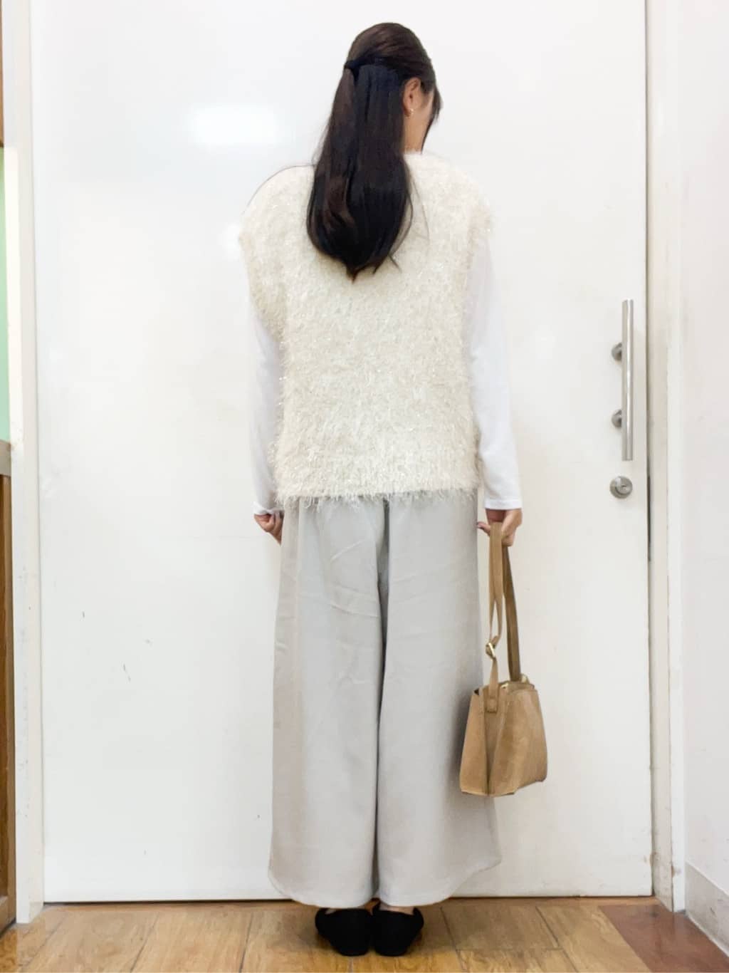 sakiさんの「SHOO･LA･RUE｜ウエストまわりをすっきり魅せる デザインガウチョパンツ」を使ったコーディネート