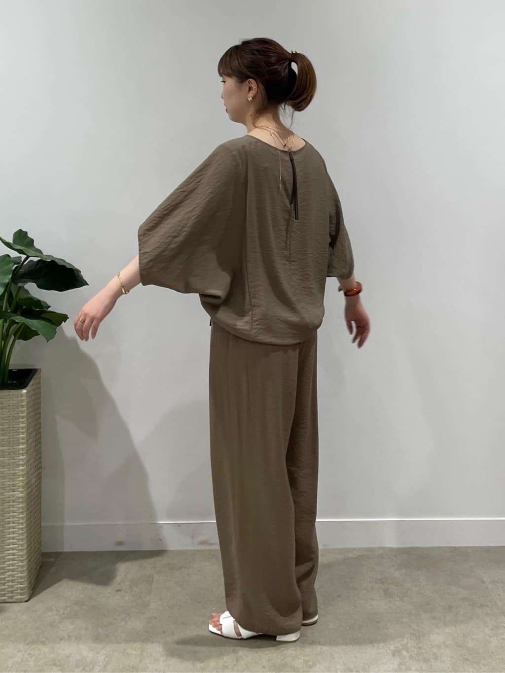 ねねさんの「INDIVI｜ラウンドショートネックレス」を使ったコーディネート