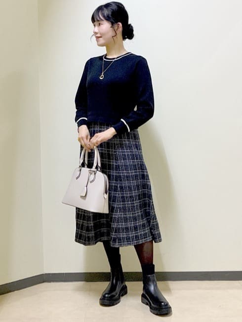  beni_gingerさんの「Reflect｜【コートインでもすっきり◎】チェック柄ニットドッキングワンピース」を使ったコーディネート