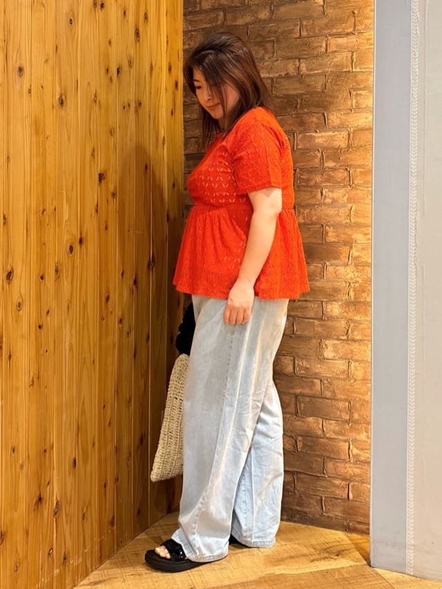 ゆかぴさんの「SHOO･LA･RUE｜【S-LL】インせず決まる レースペプラムトップス」を使ったコーディネート