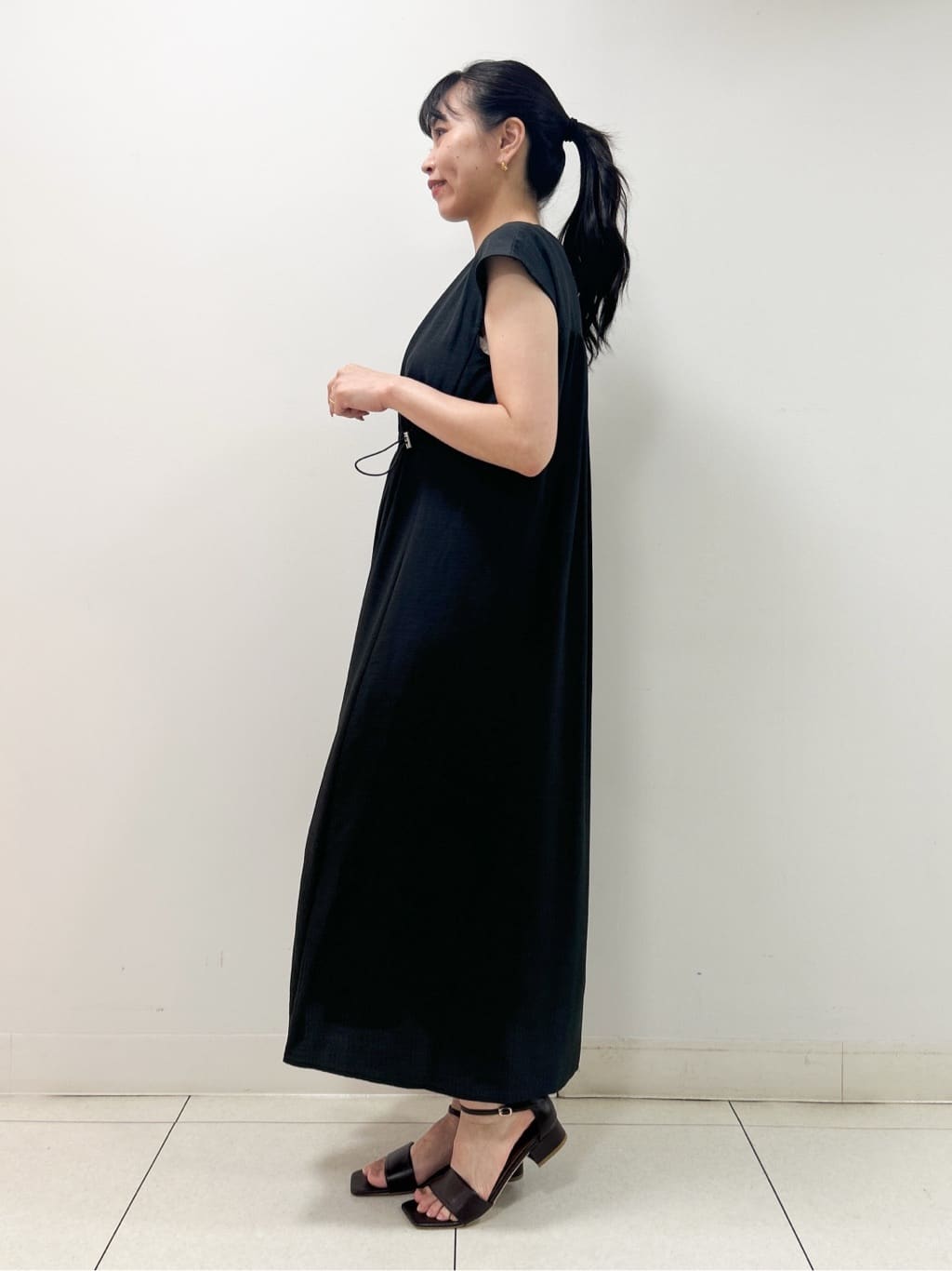 Kaiさんの「Dessin｜【洗える】ウエストドロストリングワンピース」を使ったコーディネート