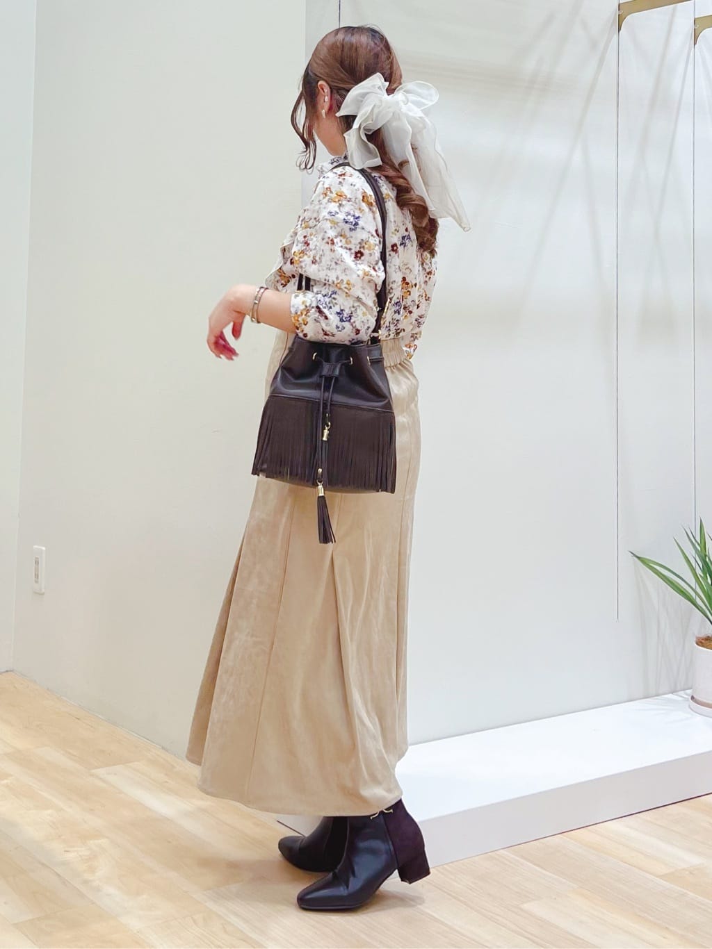 みことさんの「grove｜カスリフラワープリントブラウス」を使ったコーディネート